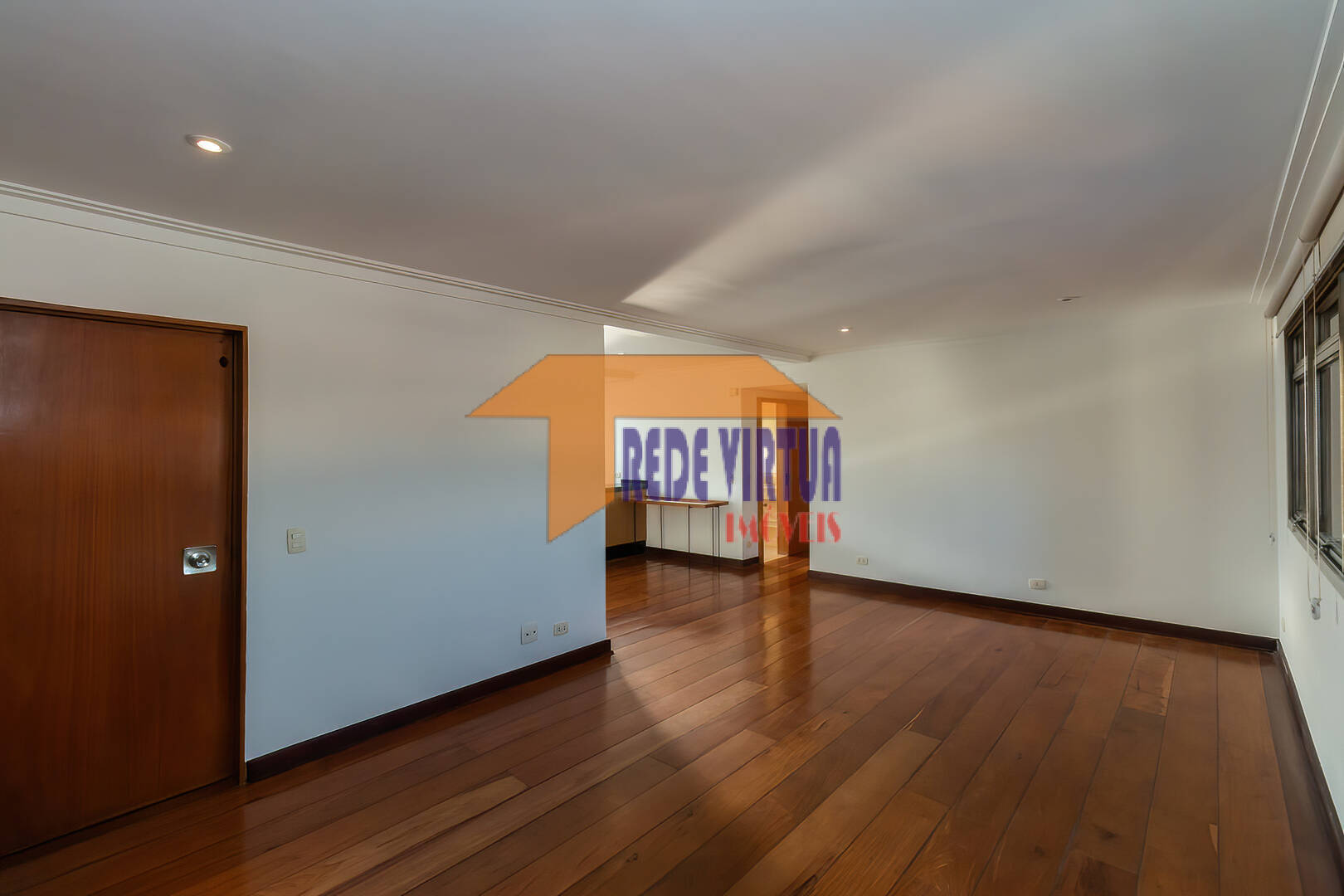 Apartamento à venda com 2 quartos, 98m² - Foto 3