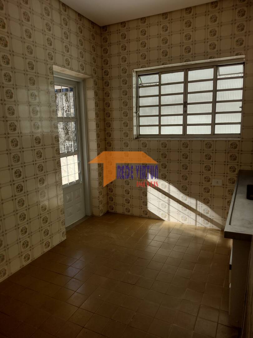 Casa para alugar com 2 quartos, 110m² - Foto 17