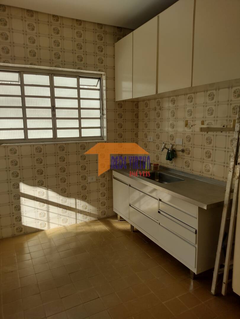 Casa para alugar com 2 quartos, 110m² - Foto 18